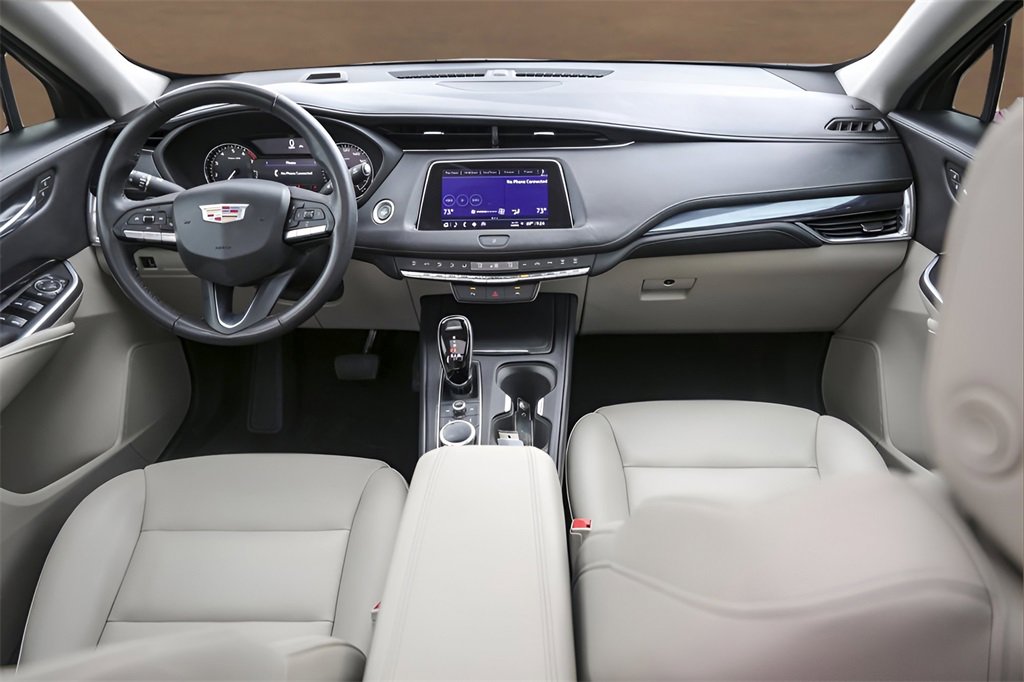 Used 2023 Cadillac XT4 Luxury w/ Driver Awareness Package image 26