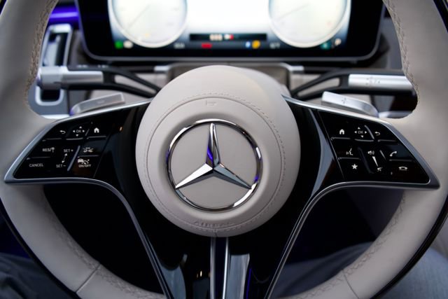 New 2026 Mercedes-Benz S 500 4MATIC image 31