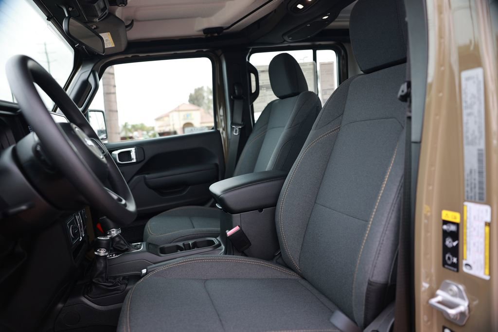 New 2026 Jeep Gladiator Sport image 13