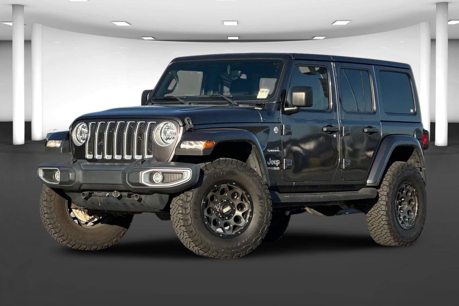 Used 2019 Jeep Wrangler Unlimited Sahara image 2