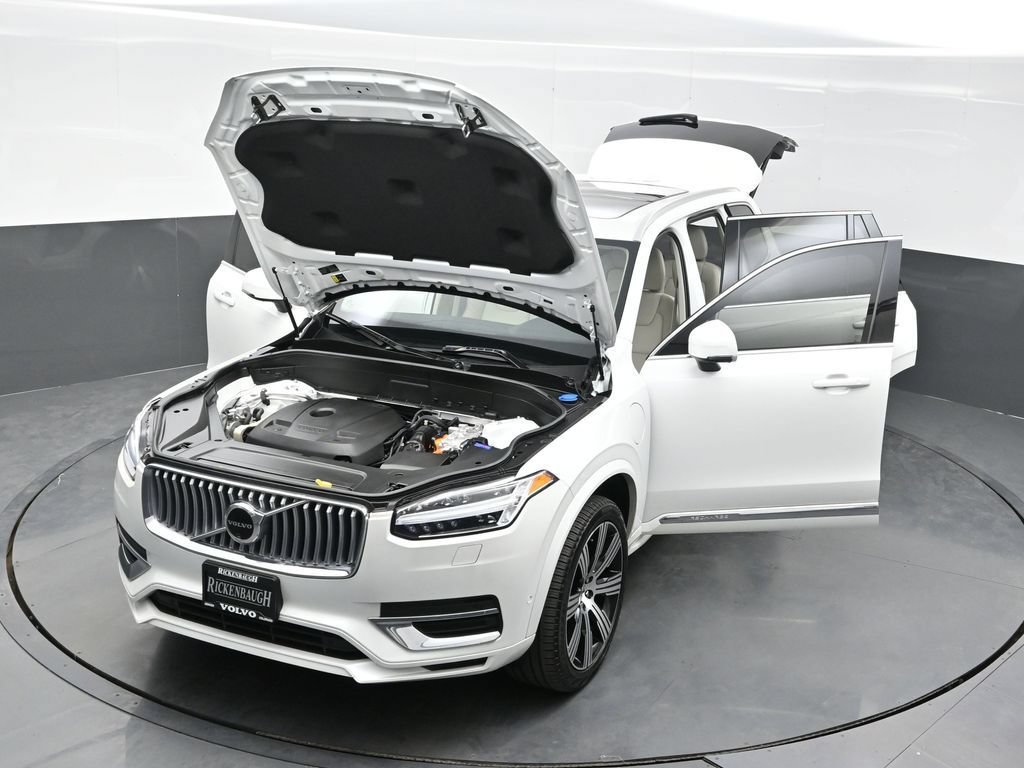 Used 2024 Volvo XC90 T8 Plus w/ Protection Package Premier AWD/4WD image 39
