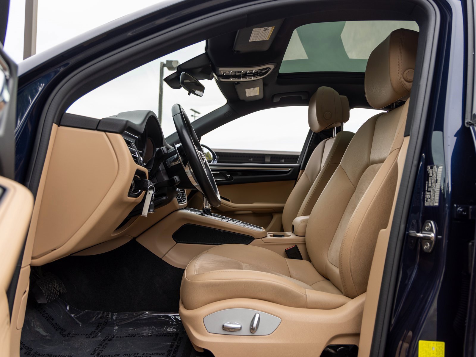 Used 2020 Porsche Macan image 24