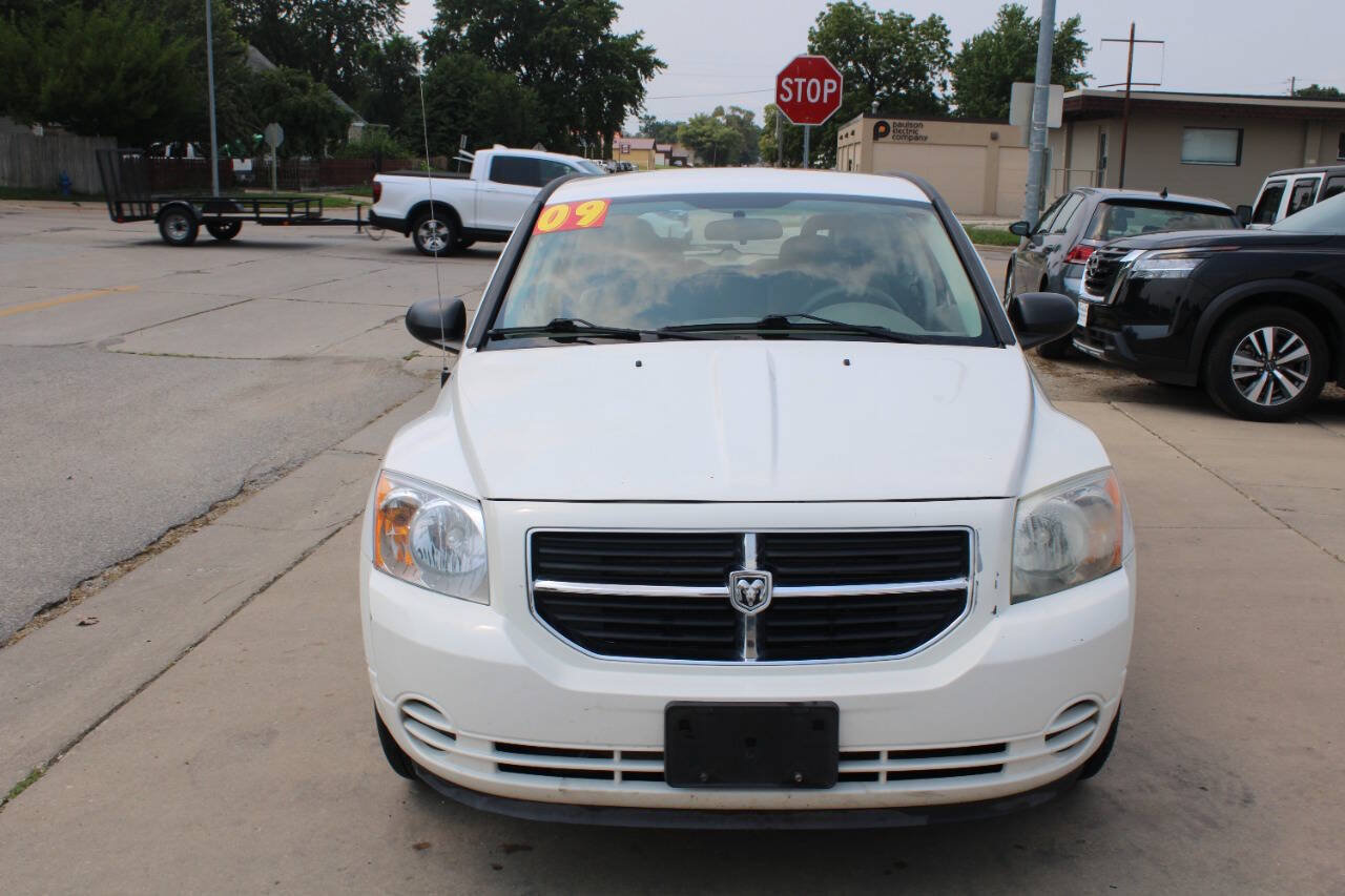 Used 2009 Dodge Caliber SXT FWD image 3