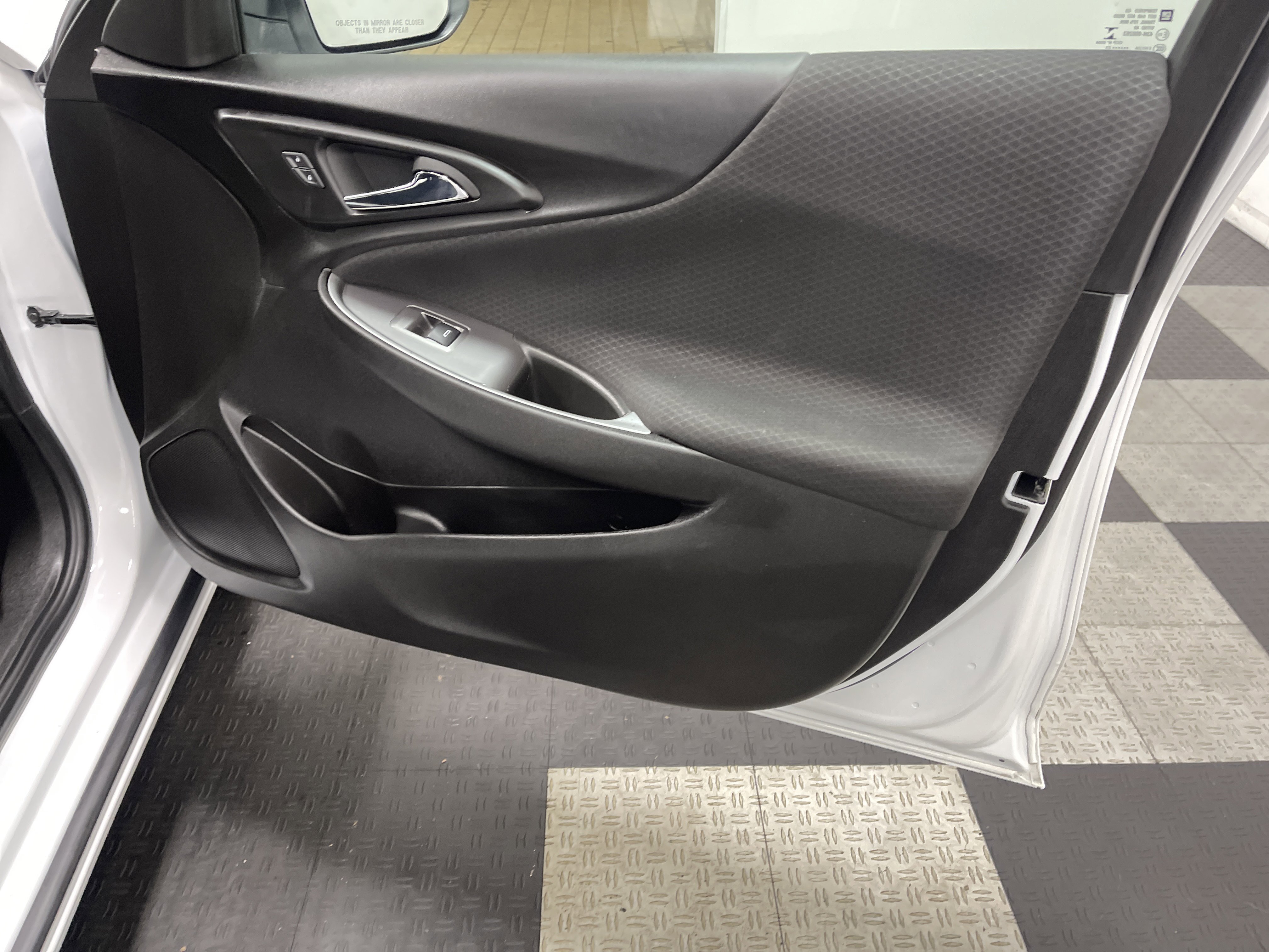 Used 2023 Chevrolet Malibu LT image 23