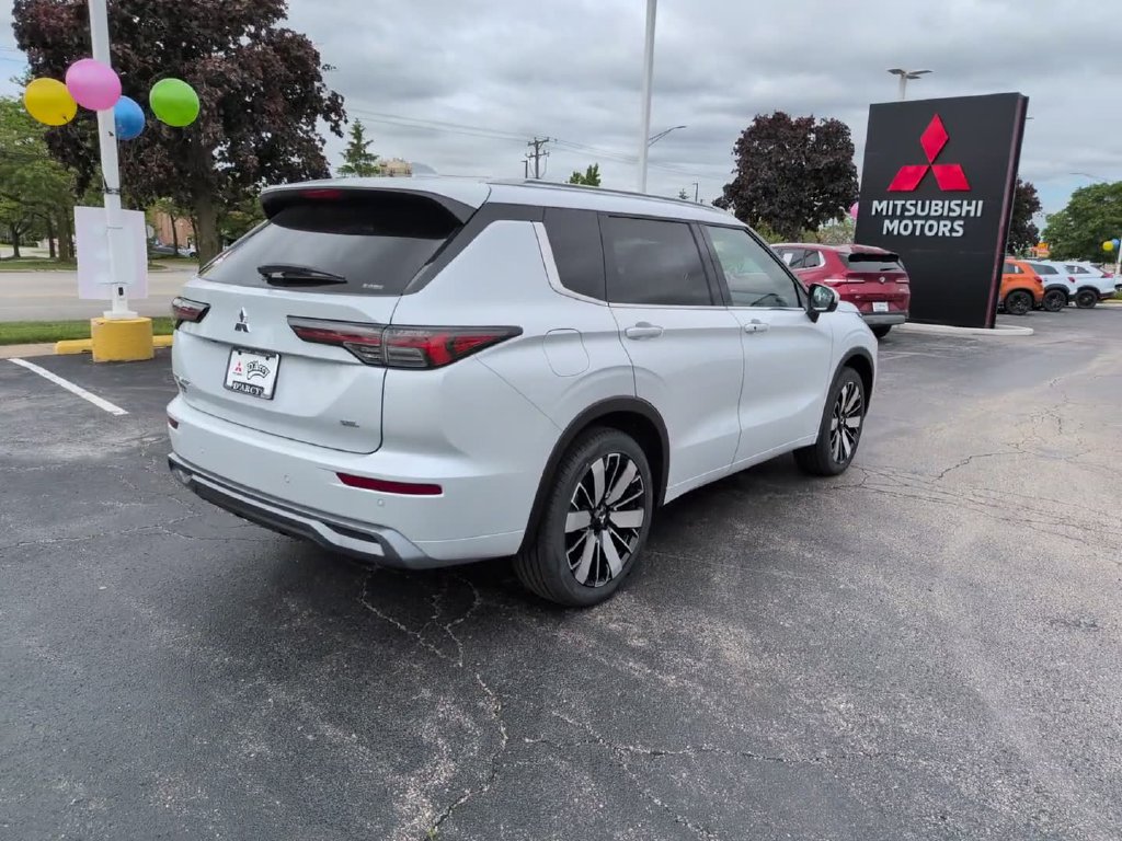 New 2026 Mitsubishi Outlander SEL AWD/4WD image 6