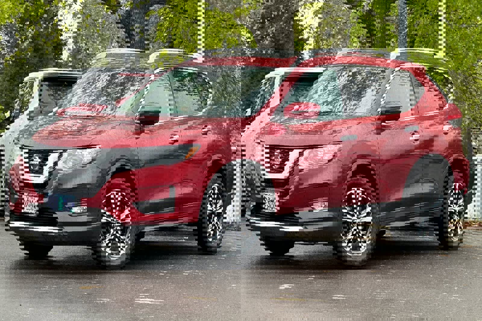 Used 2020 Nissan Rogue S image 1