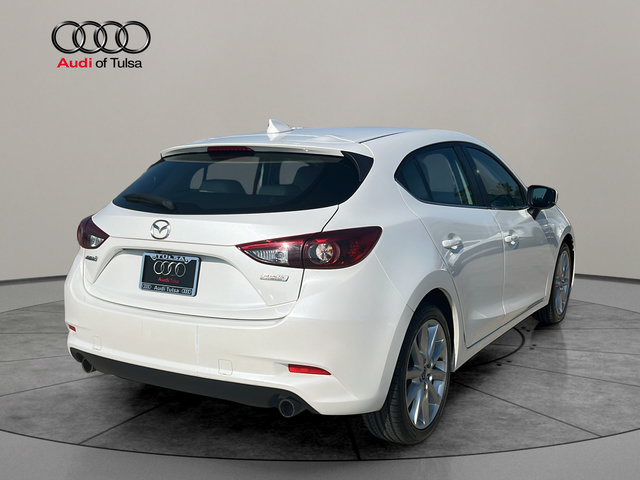 Used 2017 MAZDA MAZDA3 Grand Touring w/ Premium Equipment Package FWD image 7