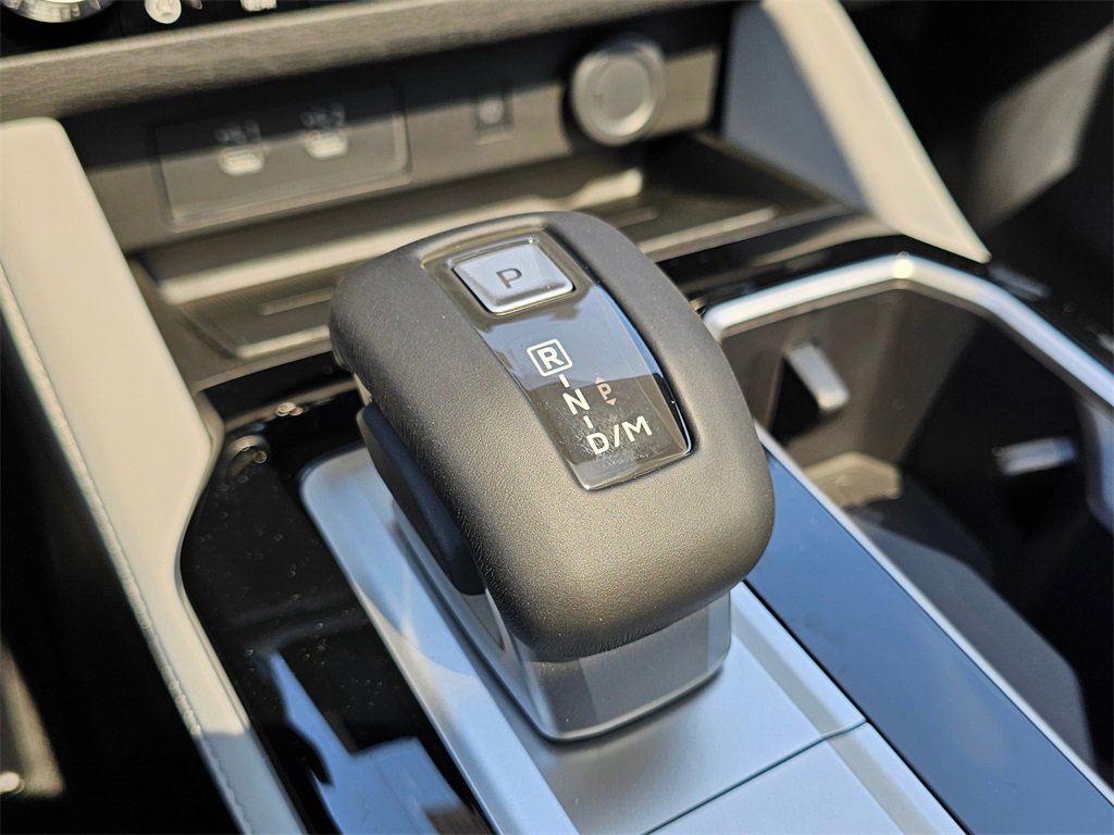 New 2025 Mitsubishi Outlander AWD image 14
