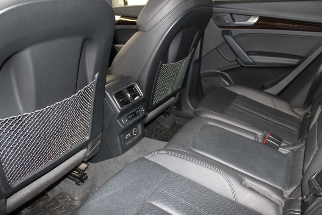 Used 2019 Audi Q5 2.0T Premium Plus w/ Premium Plus Package AWD/4WD image 19