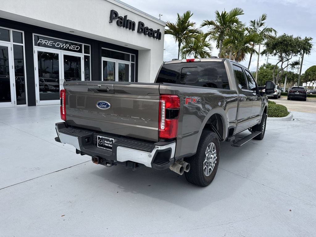 Used 2023 Ford F250 Lariat w/ Lariat Ultimate Package AWD/4WD image 3
