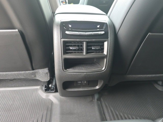 New 2025 Cadillac XT5 Sportv w/ Technology Package image 17