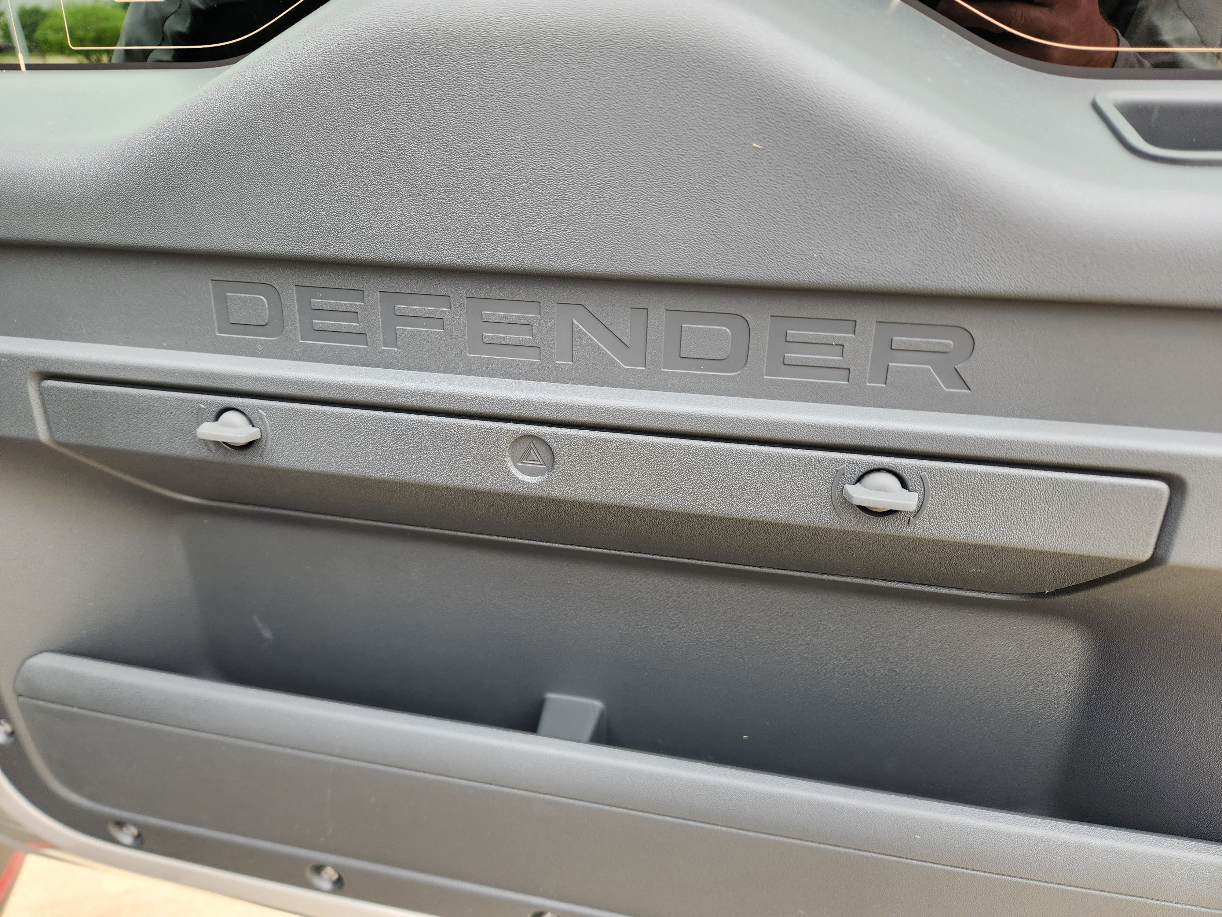 New 2026 Land Rover Defender 110 S AWD/4WD image 29