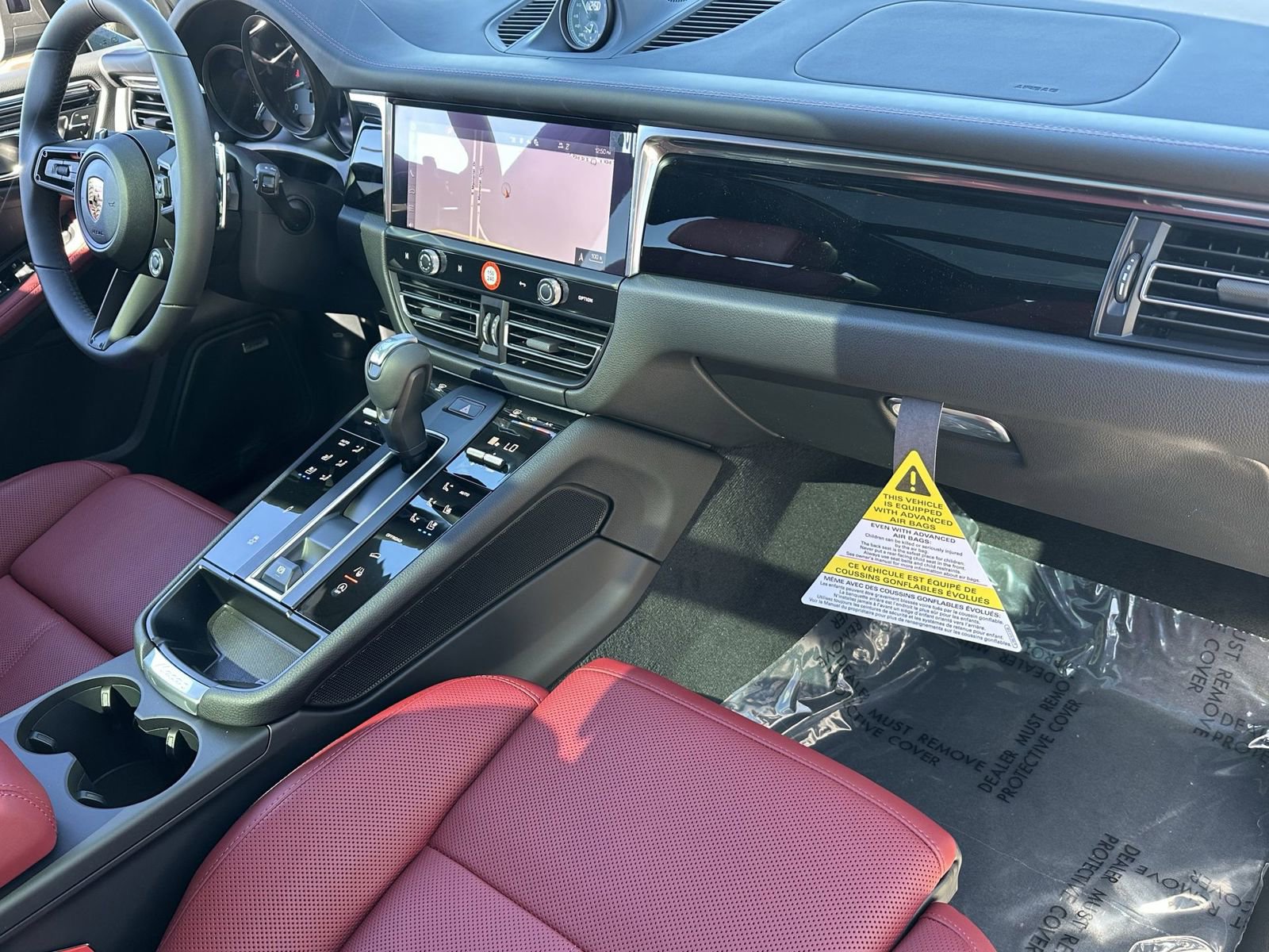 New 2026 Porsche Macan Turbo image 21