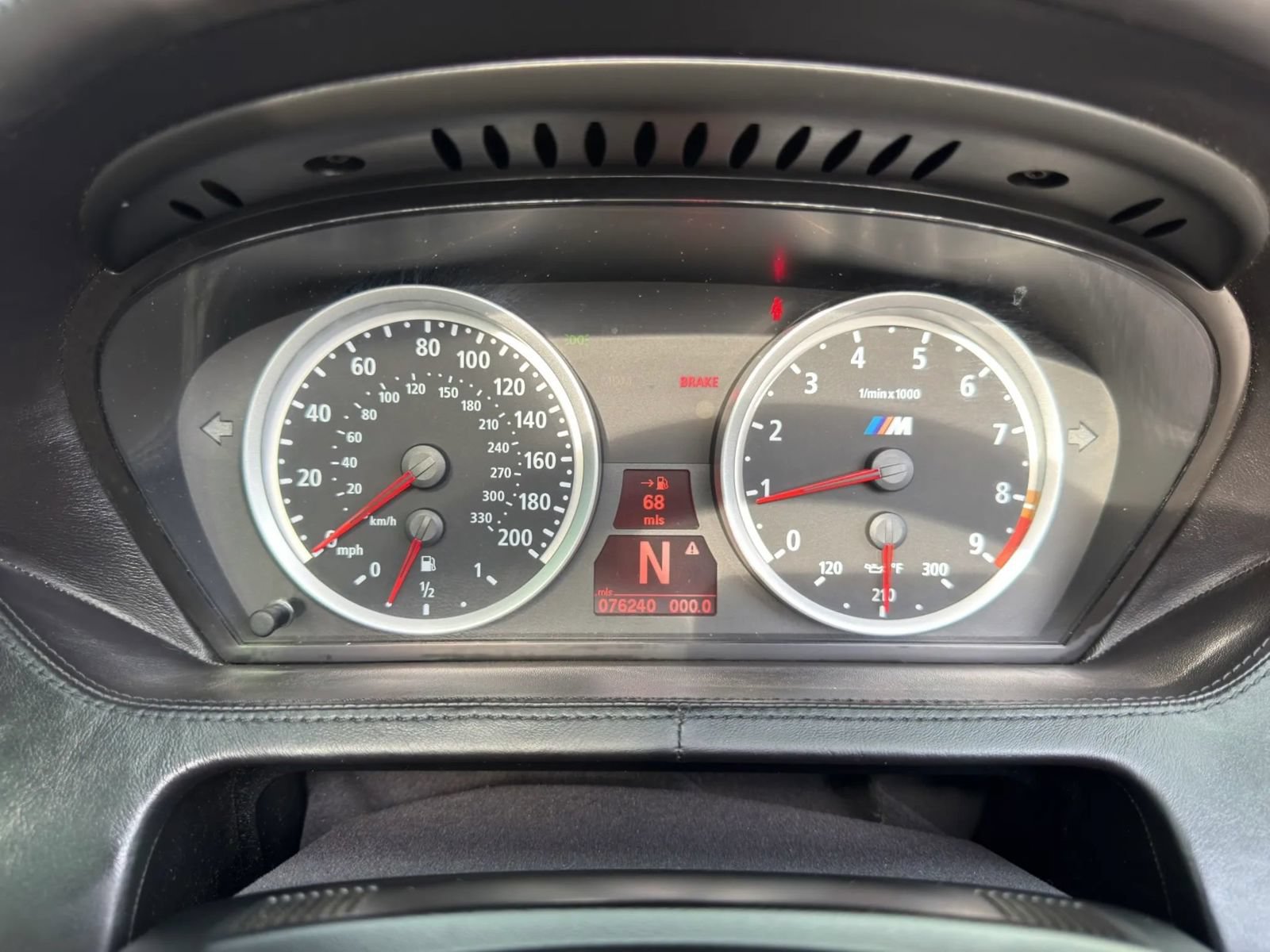 Used 2010 BMW M6 Convertible RWD image 17