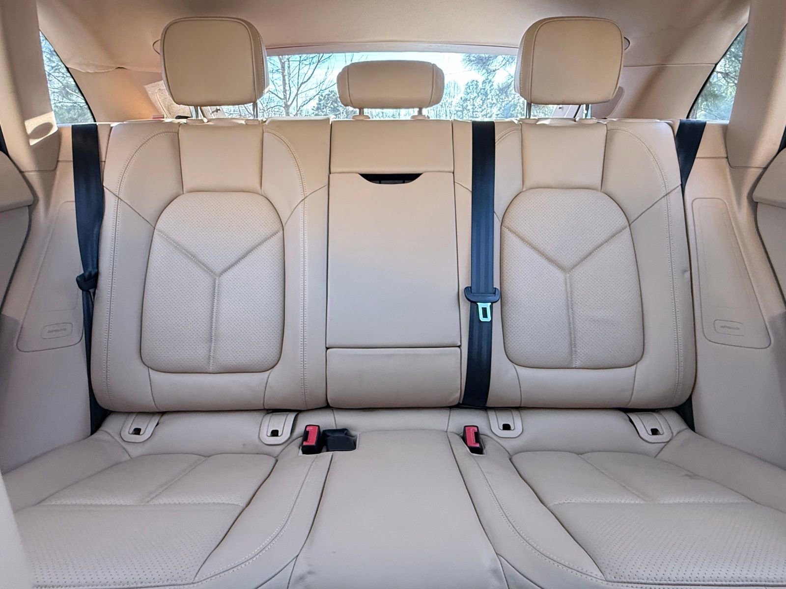 Used 2017 Porsche Macan S image 42