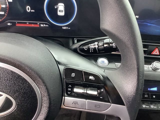 Certified 2024 Hyundai Elantra SEL image 20