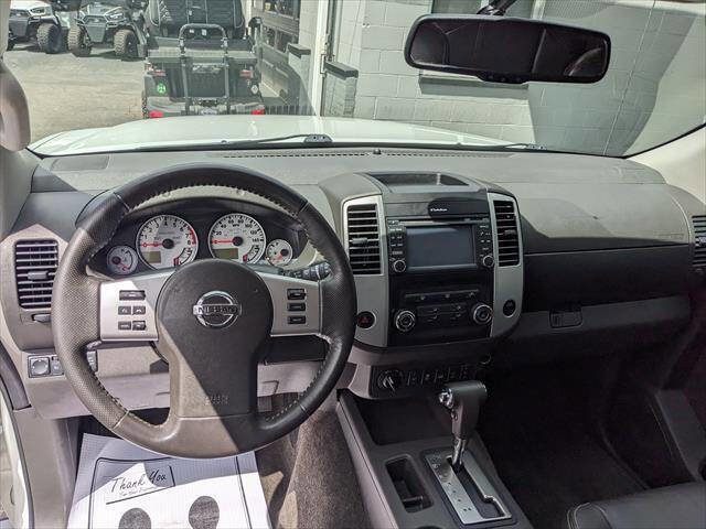 Used 2015 Nissan Xterra PRO-4X w/ Pro-4x Leather Package AWD/4WD image 13