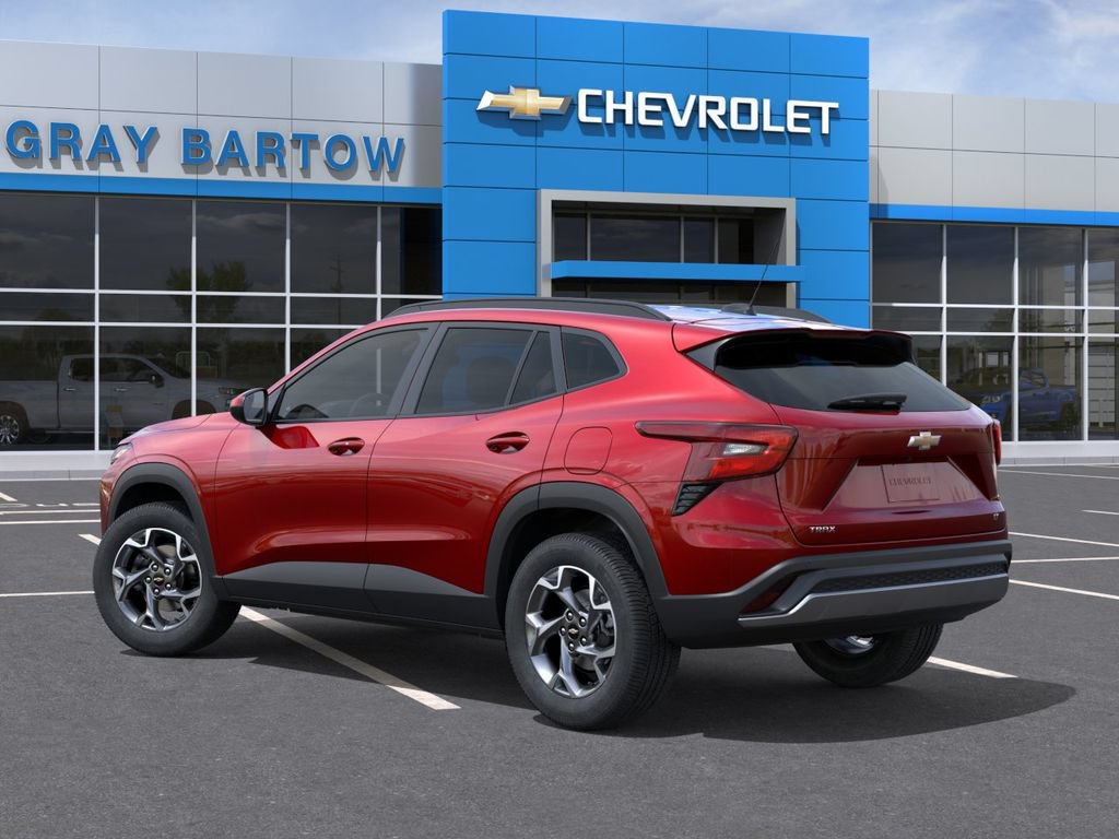 New 2026 Chevrolet Trax LT w/ Driver Confidence Package FWD image 4
