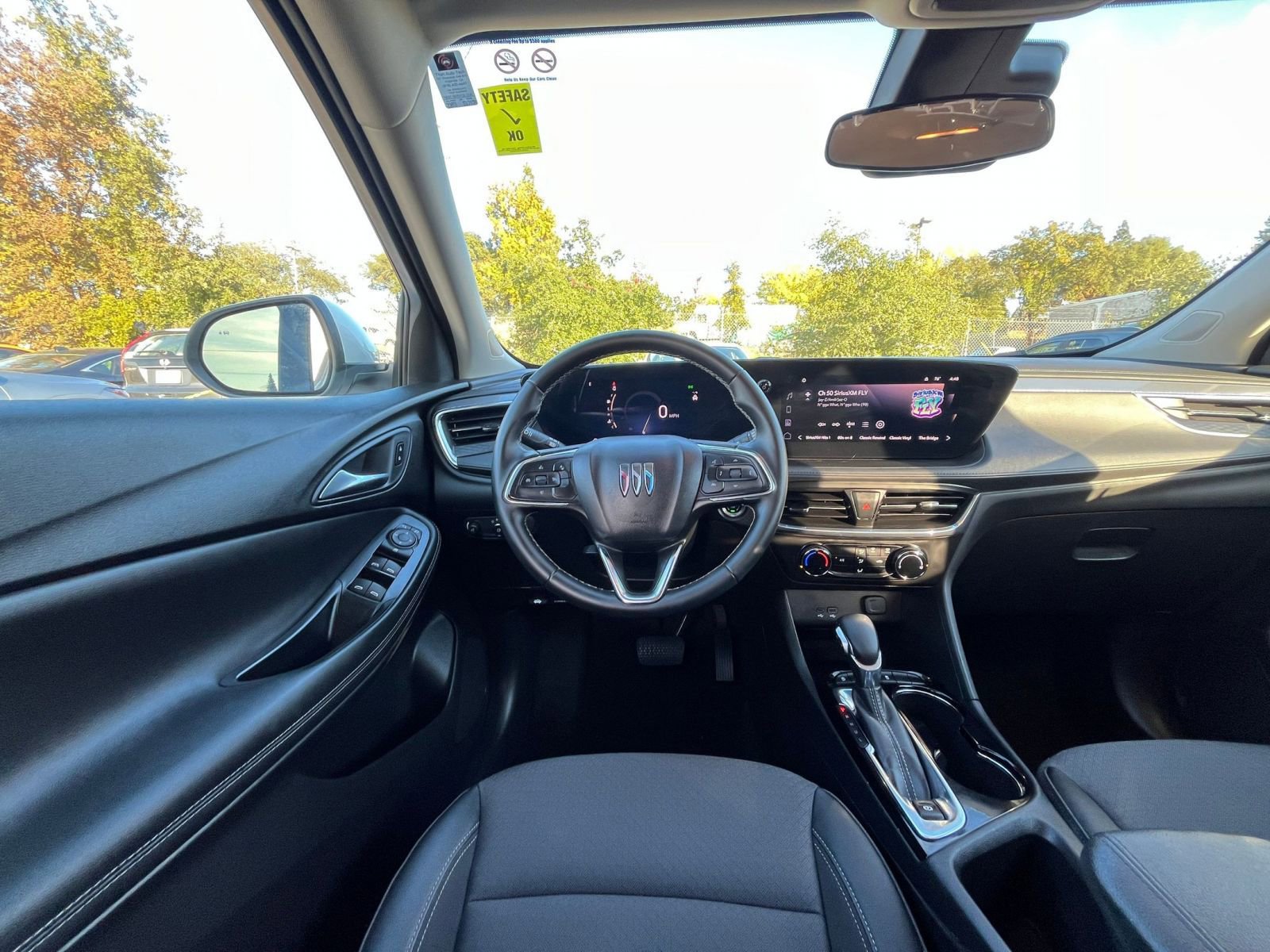 Used 2025 Buick Encore GX Preferred image 32