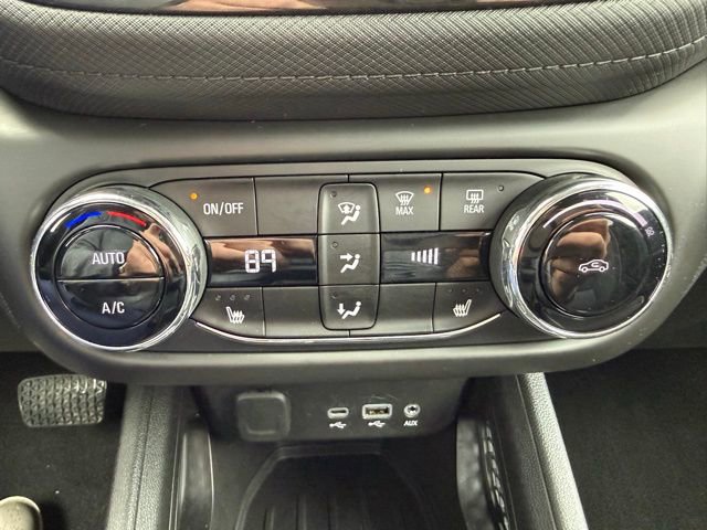 Used 2021 Chevrolet TrailBlazer LT w/ Convenience Package image 18