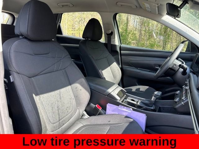 Used 2025 Hyundai Tucson SE image 24