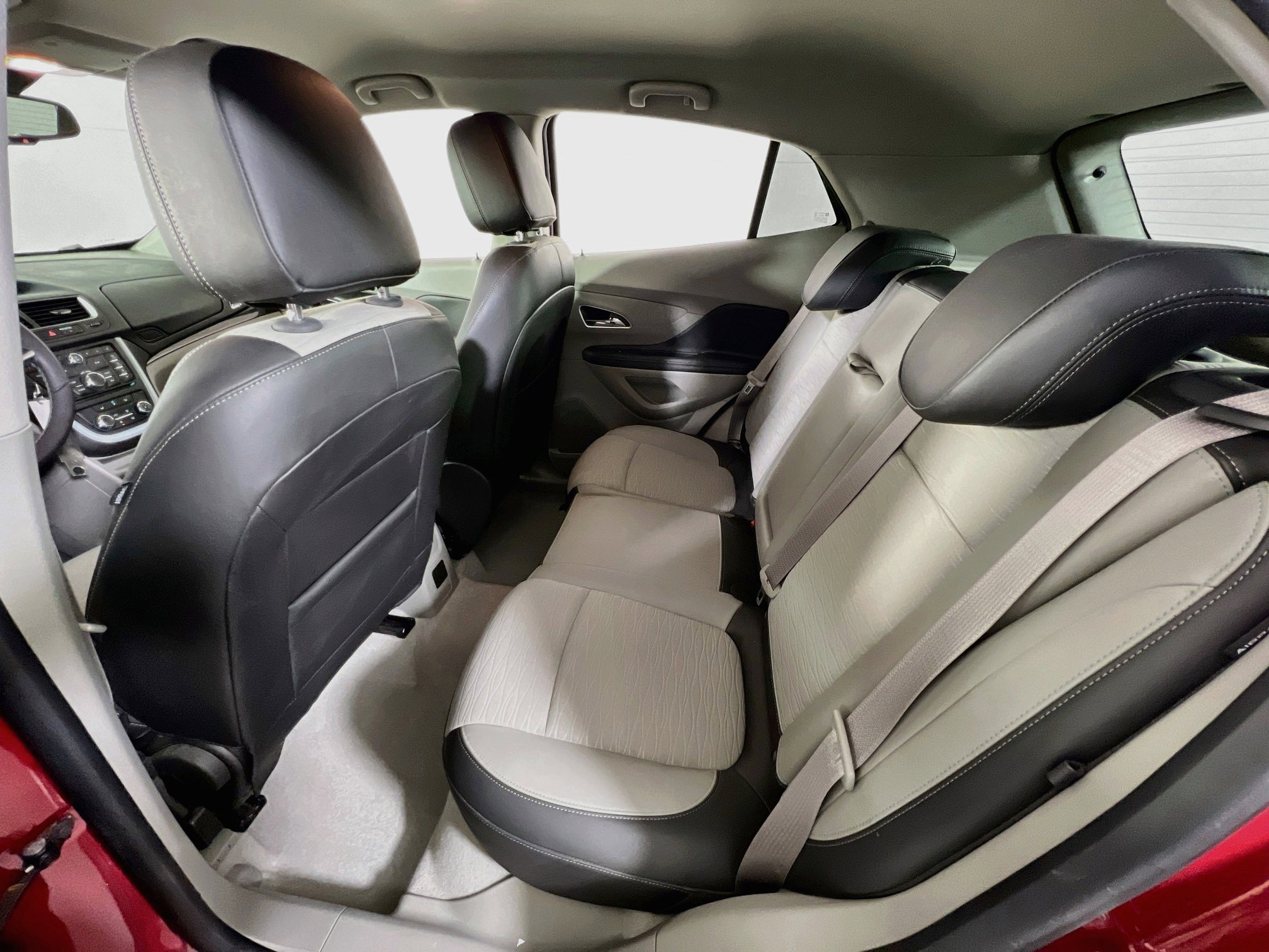 Used 2016 Buick Encore FWD image 22