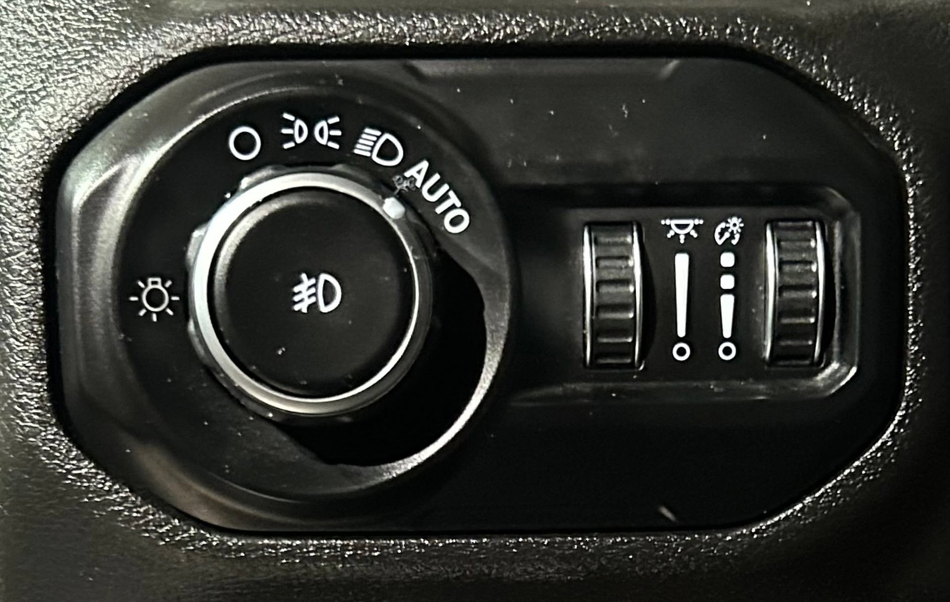 Used 2019 Jeep Wrangler Sport AWD/4WD image 53