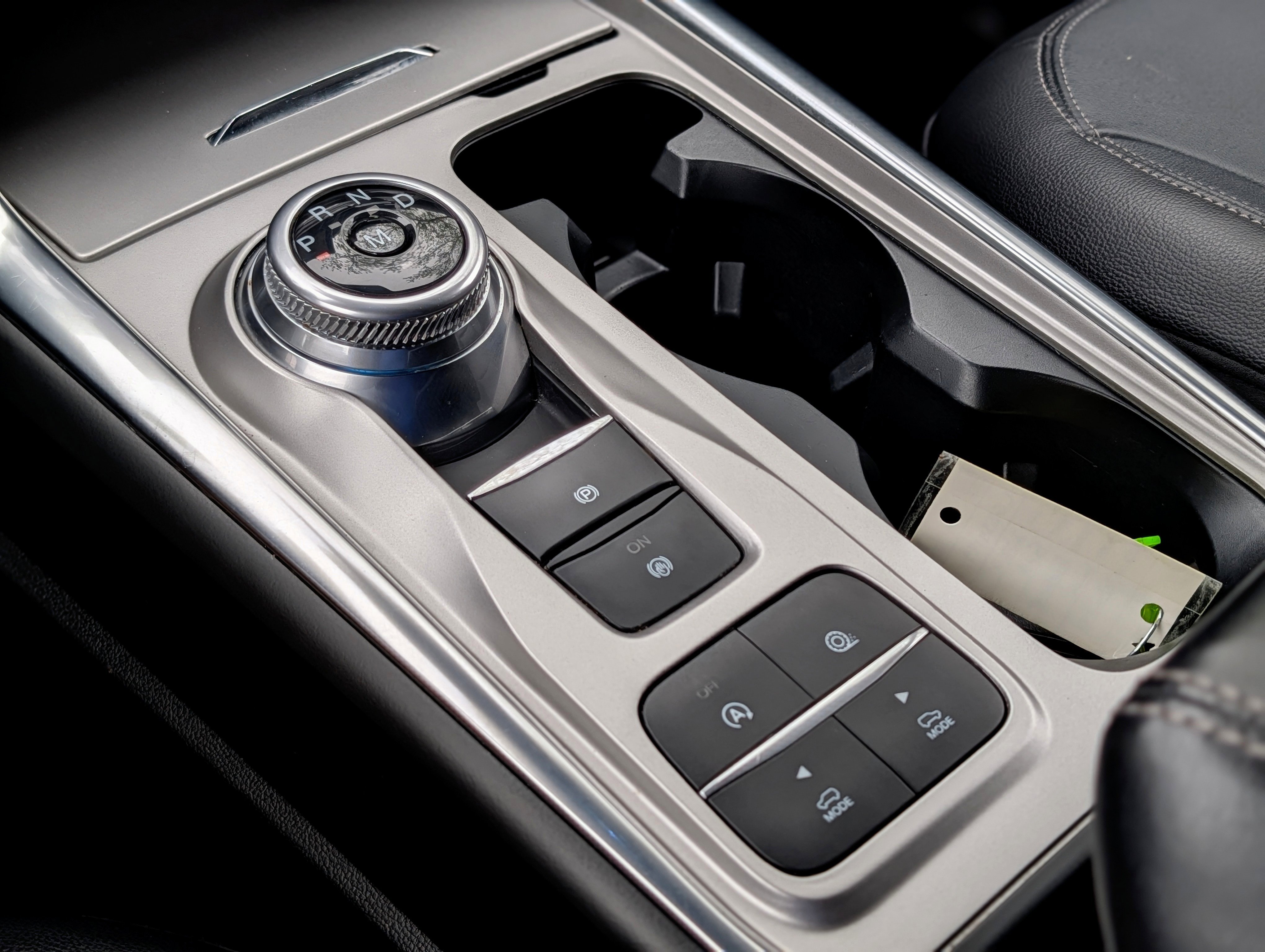 Used 2020 Ford Explorer Limited image 17