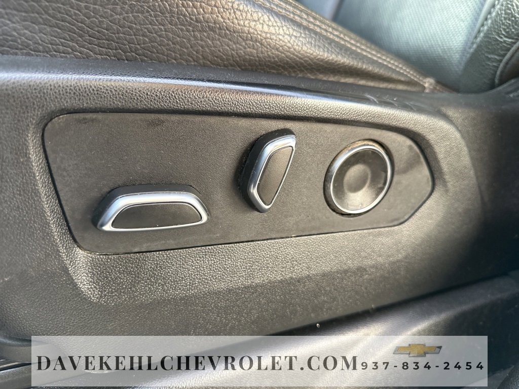 Used 2021 GMC Yukon XL Denali w/ Denali Premium Package image 17