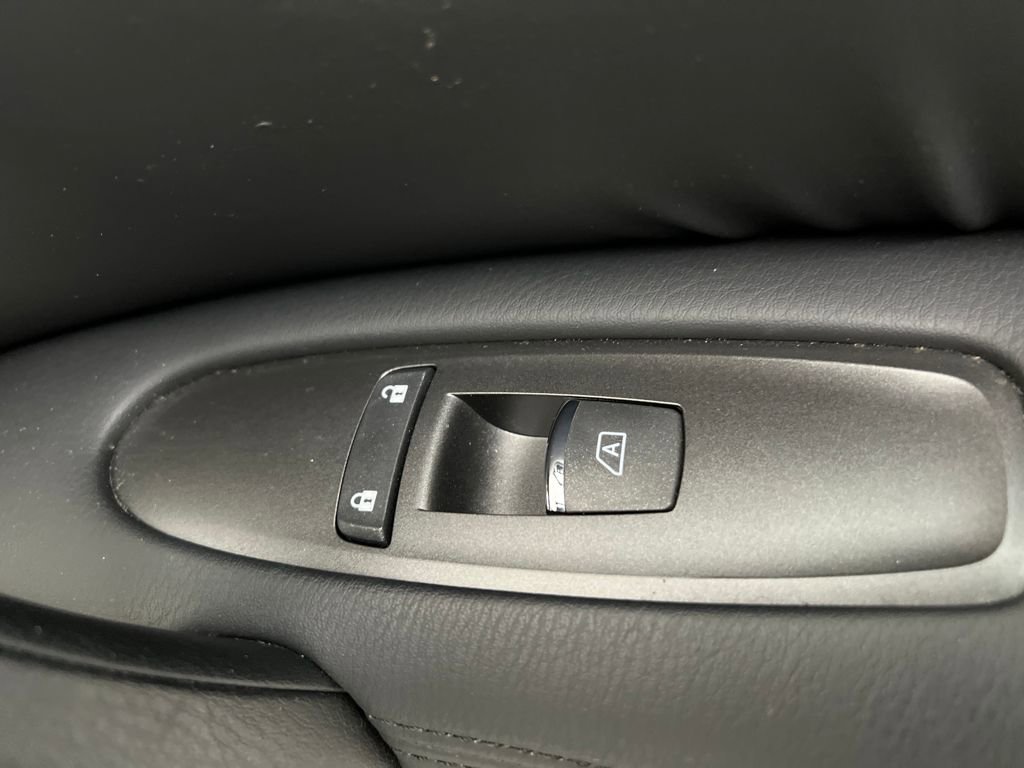 Used 2024 Nissan Armada SV w/ Cargo Package image 28