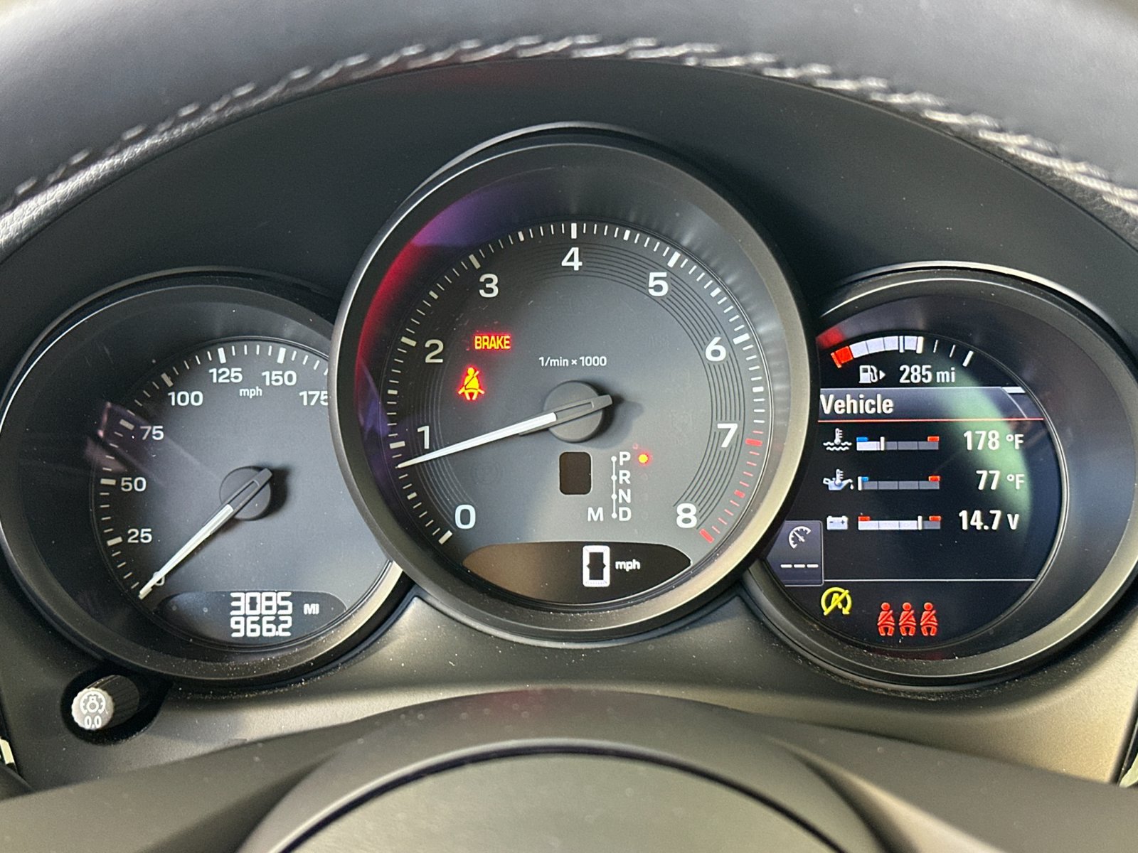 Certified 2026 Porsche Macan AWD/4WD image 29