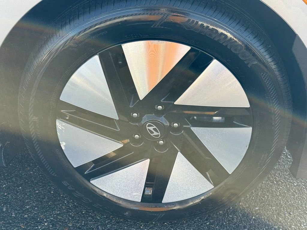 Used 2023 Hyundai Ioniq 6 SE image 9