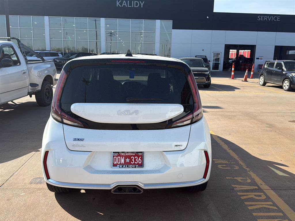 Used 2024 Kia Soul GT-Line image 11