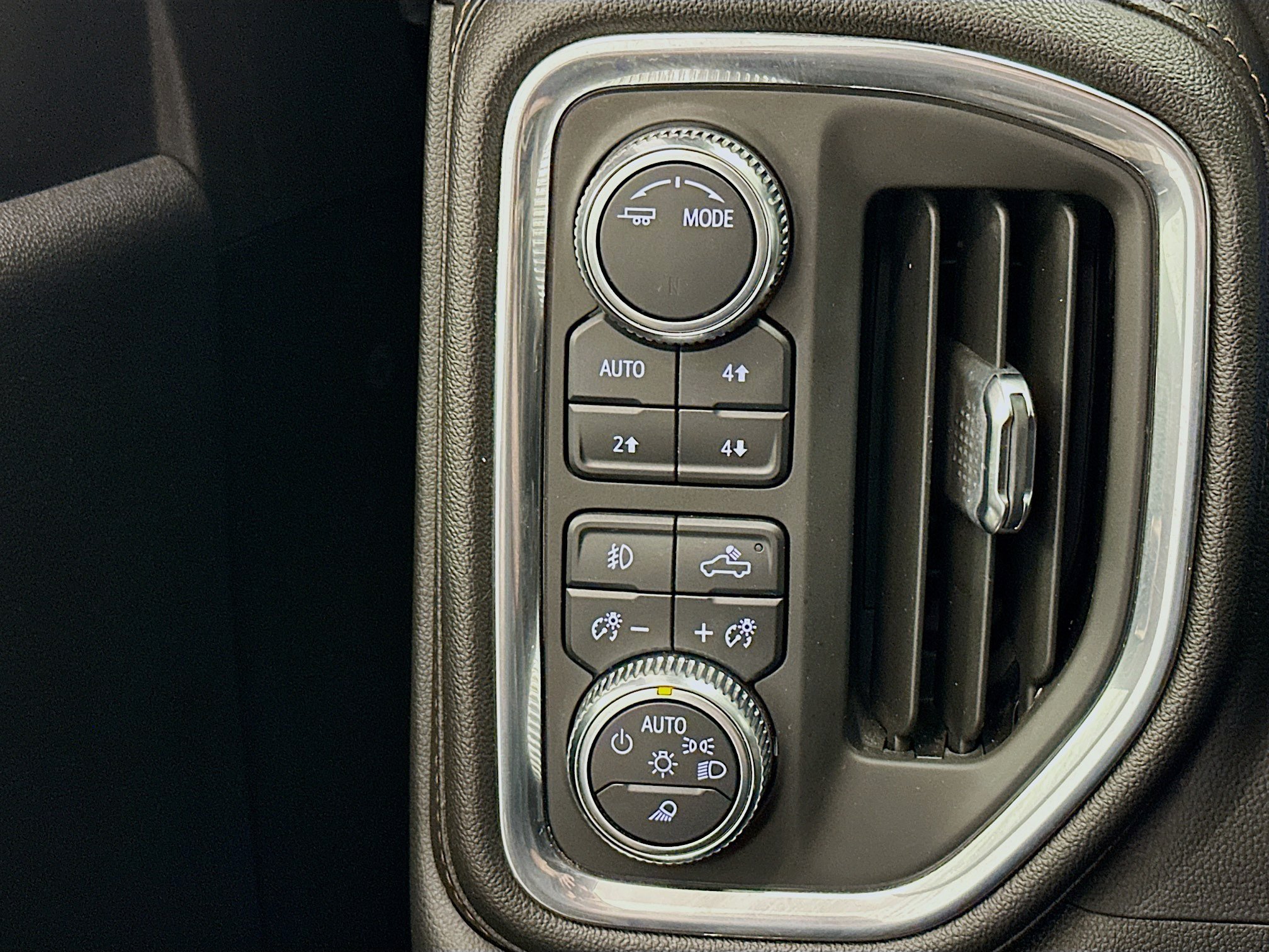 Used 2021 GMC Sierra 1500 AT4 AWD/4WD image 17
