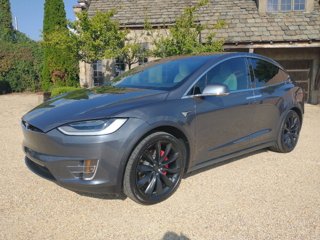 Used 2020 Tesla Model X Performance image 8