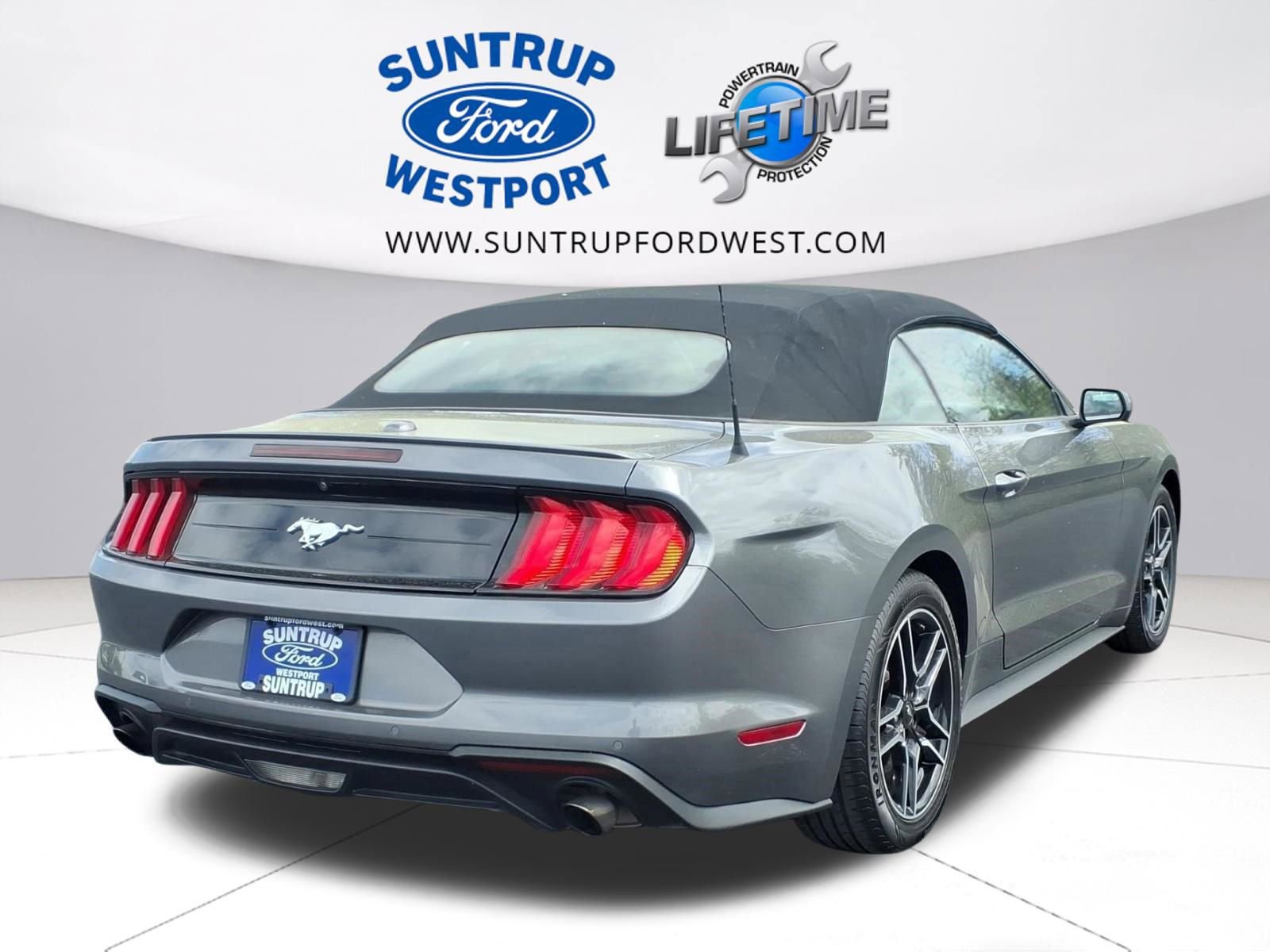 Used 2023 Ford Mustang Premium image 3