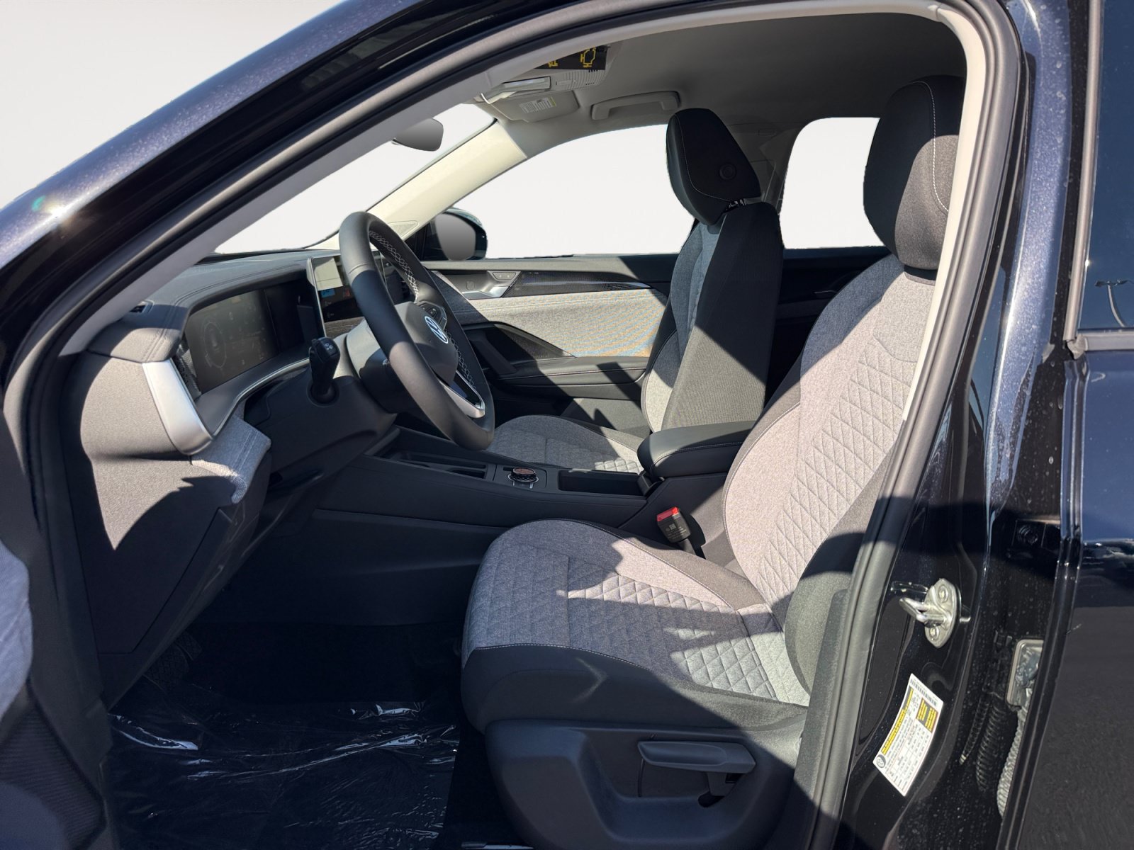 New 2026 Volkswagen Tiguan S AWD/4WD image 10