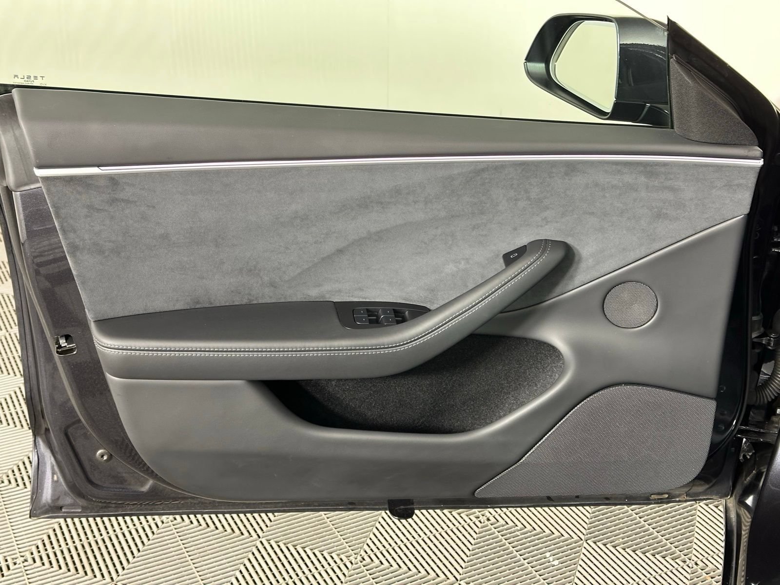 Used 2024 Tesla Model 3 Standard Range RWD image 38