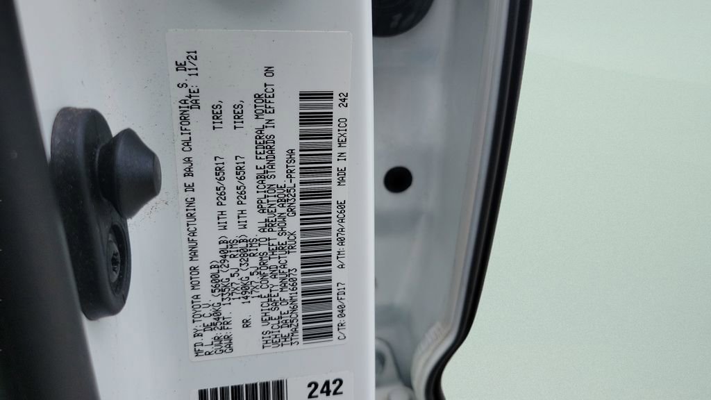 Used 2022 Toyota Tacoma TRD Sport w/ Technology Package image 37