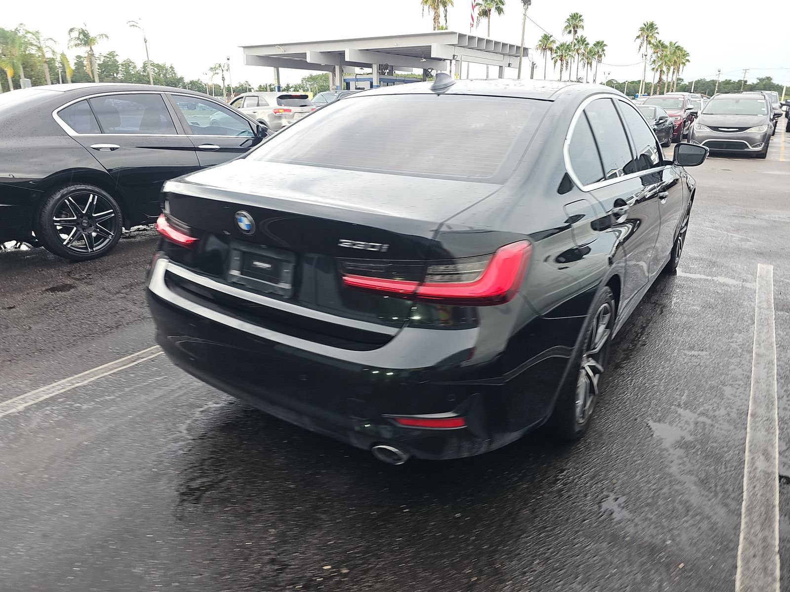 Used 2020 BMW 330i Sedan w/ Premium Package RWD image 6