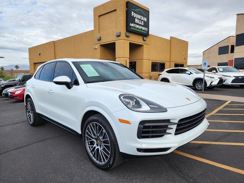 Used 2022 Porsche Cayenne Platinum Edition AWD/4WD image 1