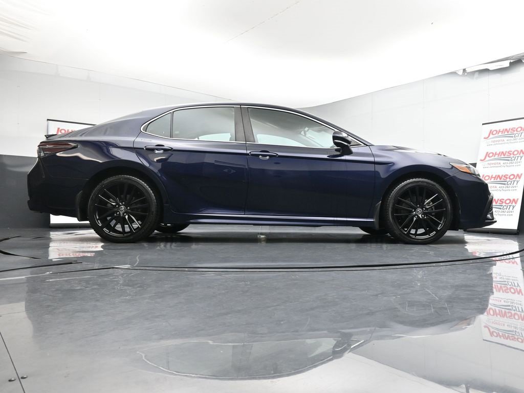 Used 2021 Toyota Camry SE image 40