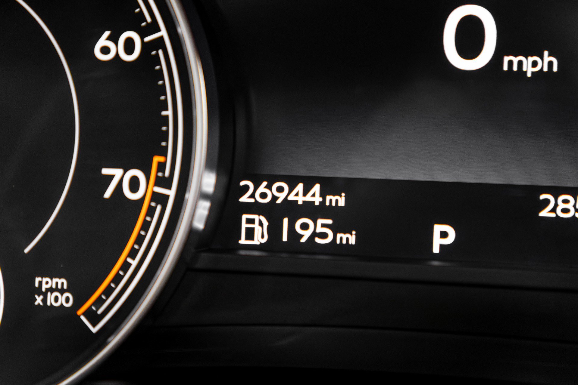 Used 2019 Bentley Bentayga image 11