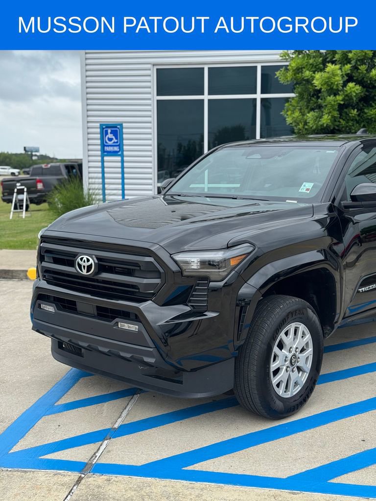 Used 2025 Toyota Tacoma SR5 RWD image 2