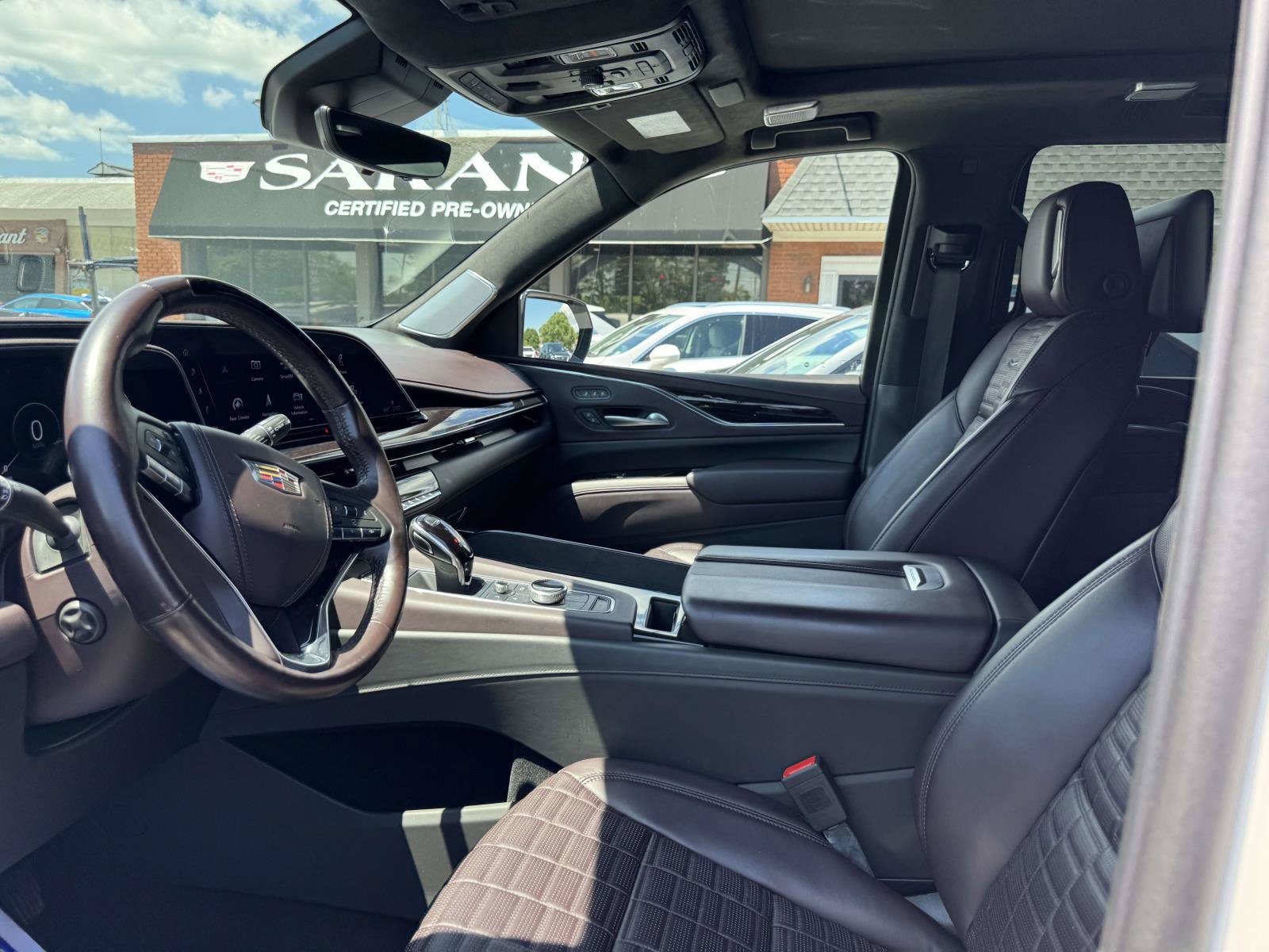 Certified 2023 Cadillac Escalade Sport Platinum w/ LPO, ONYX Package AWD/4WD image 12