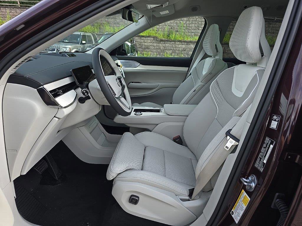 New 2025 Volvo EX90 Ultra image 7