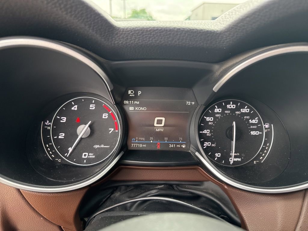 Used 2020 Alfa Romeo Stelvio Sport w/ Quick Order Package 22K Sport RWD image 15