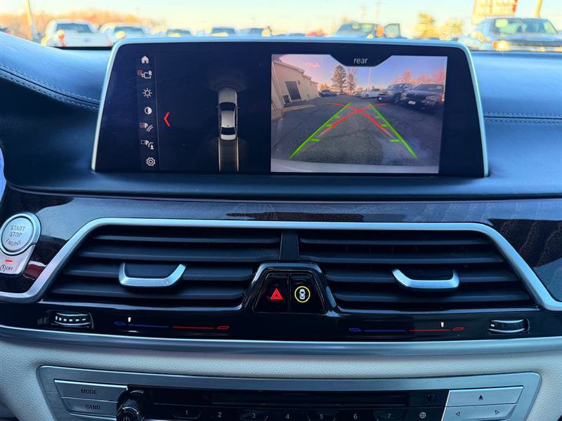 Used 2018 BMW 750i image 47
