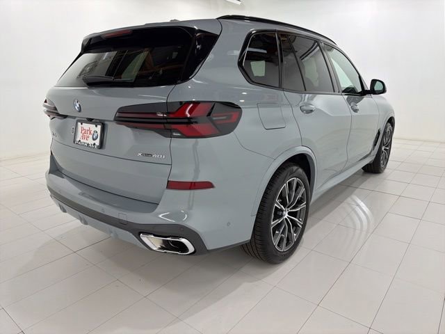 Used 2026 BMW X5 xDrive40i w/ M Sport Package AWD/4WD image 5