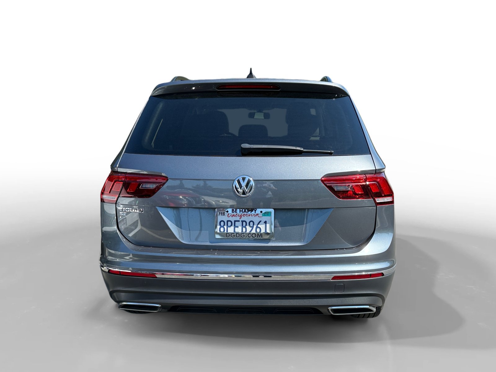 Used 2020 Volkswagen Tiguan SE w/ Panoramic Sunroof Package FWD image 4
